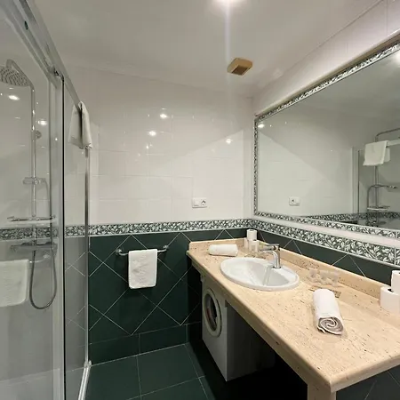 Lemon Tree Corazon De Grupo Ac Gestion